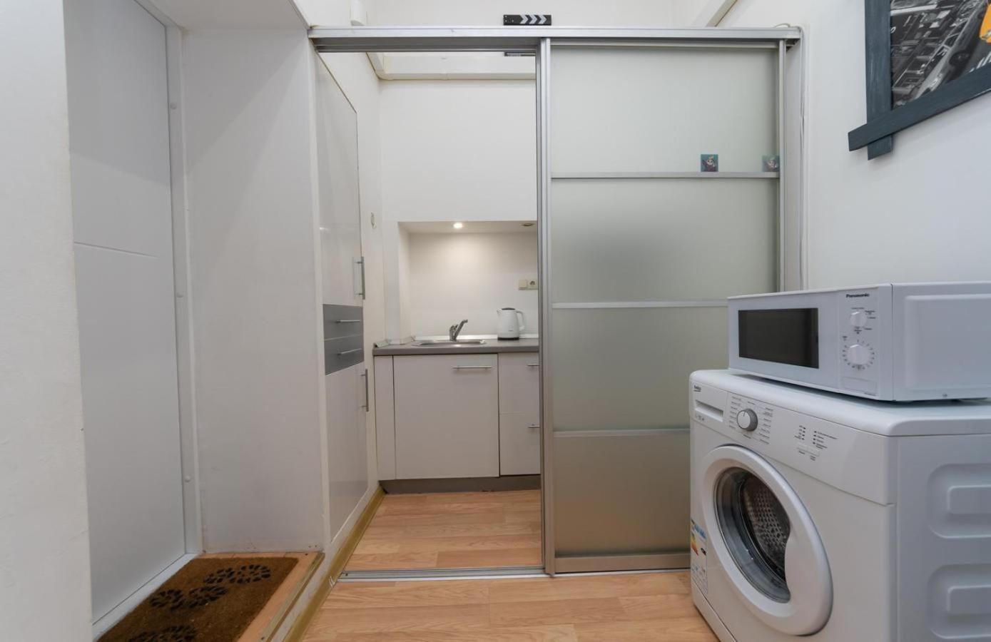 Kievaccommodation In The Center 24H Self Check-In Exterior photo